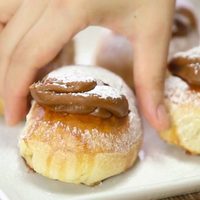Las facturas están carísimas: hacé estas rellenas con dulce de leche, con pocos ingredientes y económicas