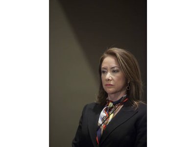 La sombra del "influyentismo", sobre Yasmín Esquivel