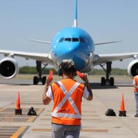 Argentina rozará los 38 millones de vacunas: partió el noveno vuelo del mes a China