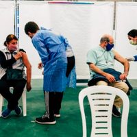 Neuquén recibe más vacunas: para quiénes estarán destinadas