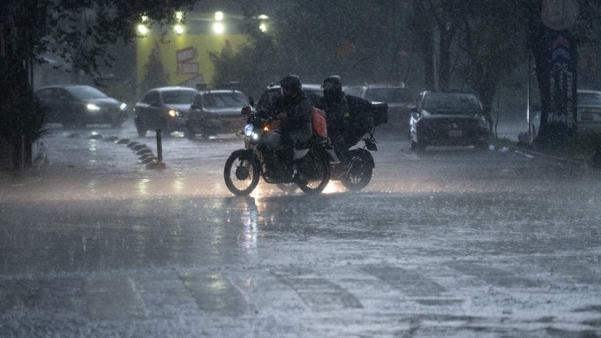 Probabilidad de lluvias e intervalos de chubascos en la Ciudad de México este lunes
