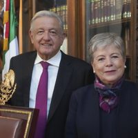En momentos de transición, las difíciles tareas de la nueva canciller