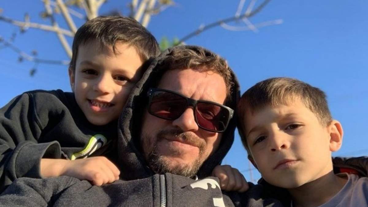 El Tano junto a sus hijos. Fuente: (Facebook)