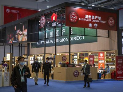 China levanta la imposición de aranceles al vino australiano