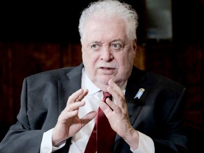 Ginés González García confirmó que habrá una vuelta atrás en la cuarentena