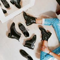 Las propuestas más arriesgadas en botas ya marcan tendencia: cómo son y cómo se usan para un outfit de impacto