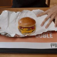 Las Full de YPF incorporarán McDonald's y hasta Farmacity