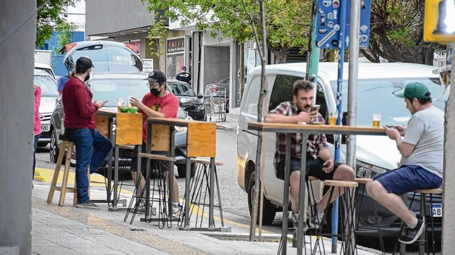 Bares en Neuquén capital