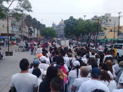 Peregrinan en apoyo a sacerdote implicado en homicidio de Leonardo Avendaño