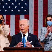 Biden pide al Capitolio aprobar este año una ley para beneficiar a inmigrantes