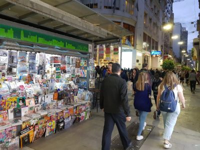 "Se vive una situación desesperante": Canillitas reclaman el bono por 10.000 pesos