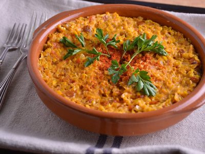 Humita en olla: si no tenés plata, esta receta da para una porción individual, para comer calentita en estos días fríos