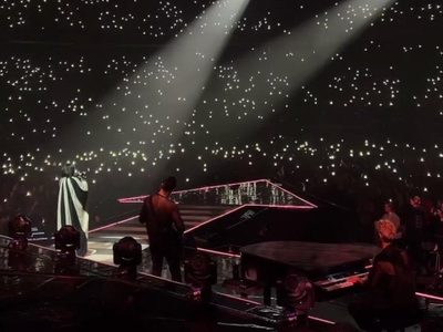 Hombre dispara 17 veces contra la Accor Arena de París durante concierto de Laura Pausini