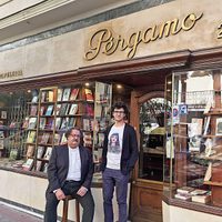 Autor de "Cochabamba", Jorge F. Hernández salva la librería más antigua de Madrid