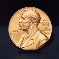 Moscú acusa a la Fundación Nobel de "destruir su credibilidad" al excluir a representantes de Rusia