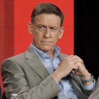 Renuncia el productor de "60 Minutes", programa que ha estado bajo ataque de Trump
