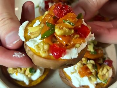 Medallones de calabaza con ricota y frutos: un aperiivo gourmet, fácil y saludable, para quedar como un verdadero chef
