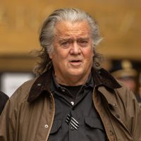 Steve Bannon, exasesor de Trump, se declara culpable de fraude y desvío en el muro con México