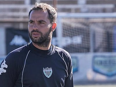 Germán Alecha dejó de ser DT de Cipolletti