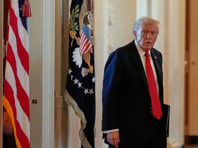Trump dice que "aliados" en Oriente Próximo están dispuestos a "enderezar" a Hamás si viola acuerdo