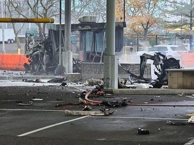 EU cierra cruce fronterizo con Canadá tras explosión de vehículo