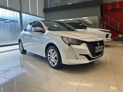 4 trucos de limpieza infalibles para dejar el interior de tu auto limpio y como recién estrenado