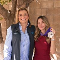 Gobernadora de Chihuaha reconoce a la marchista Alegna González como un ejemplo