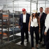 Trump inaugura “Alligator Alcatraz”, nueva cárcel para migrantes rodeada de pantanos y caimanes