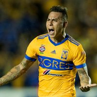 Polémica en Tigres, ¿se va Eduardo Vargas?