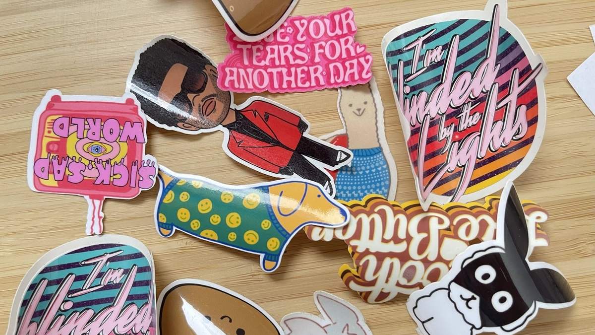 Stickers caseros. Fuente: (X)