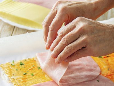 Rollitos de jamón y queso: tentate con esta receta que es perfecta para cerrar la semana con algo rico