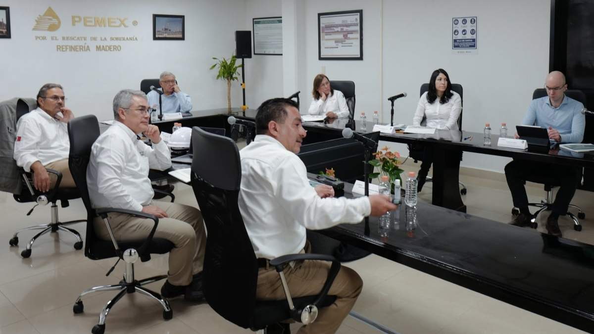 El presidente López Obrador estuvo este domingo en la refinería de Ciudad Madero, en Tamaulipas