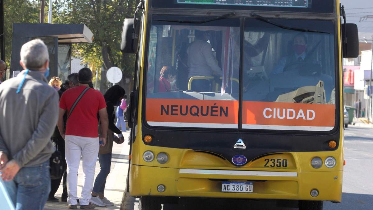 Paro de colectivos en Neuquén Capital. Fuente: (Twitter)