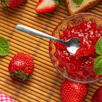 Aprovechá que las están regalando: la receta más fácil de mermelada de frutillas para untar tus tostadas
