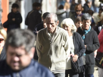 Los jubilados solo reciben una cuarta parte de lo que realmente necesitan