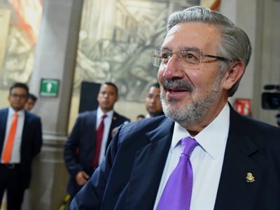 Aspirantes a jueces federales compran examen