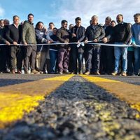 El gobierno inauguró un nuevo tramo de asfalto en la ruta provincial 23