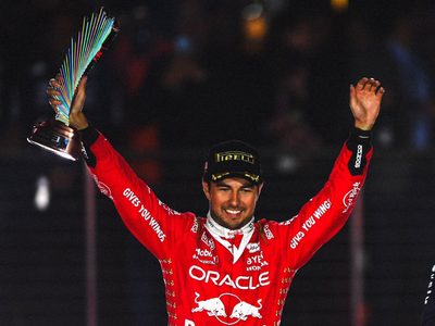 "Checo" Pérez vuelve al podio; conquista el tercer lugar del GP de Las Vegas