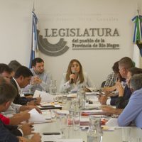 Buscan autorizar que el gobierno tome una deuda de 12 millones en Río Negro