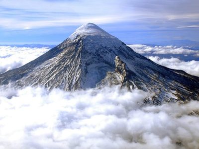 Impresionante rescate en el Lanín: transitaba por el volcán cuando le pasó lo impensado