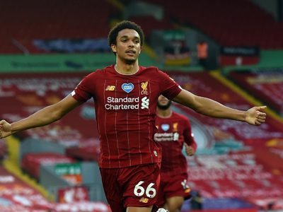 Liverpool vapuleó al Crystal Palace con cuatro tremendos goles y quedó a un paso del título