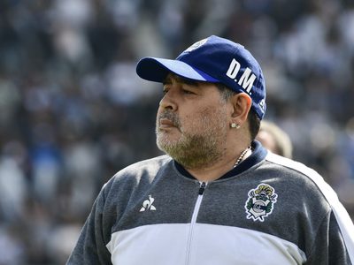 Nadie lo esperaba: se supo el resultado del hisopado que se realizó el custodio de Diego Maradona