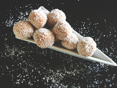 Trufas de coco y limón: con solo 4 ingredientes, sin azúcar y con el sabor más rico