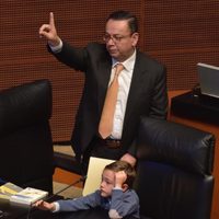 Conceden licencia a seis senadores que se integrarán al gobierno de AMLO