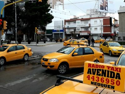 En mayo aumenta la tarifa de taxis en Neuquén
