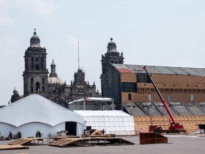 Aplazan inauguración de la Capilla Sixtina en el Zócalo por altas temperaturas