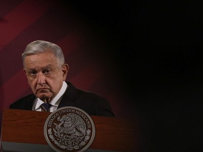 Morena debe informar si cumplió con regresar 50% de sus prerrogativas: AMLO
