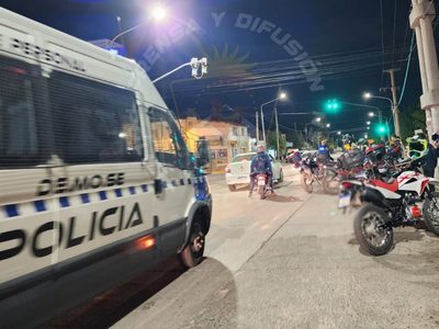 Secuestraron 58 motos y un auto por ruidos molestos y conductores alcoholizados