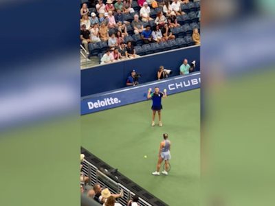 La tenista Putíntseva desprecia a recogepelotas durante juego del US Open (Video)
