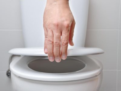 No gastes en productos para que el inodoro huela bien: mirá este truco barato con cosas que tenés en casa